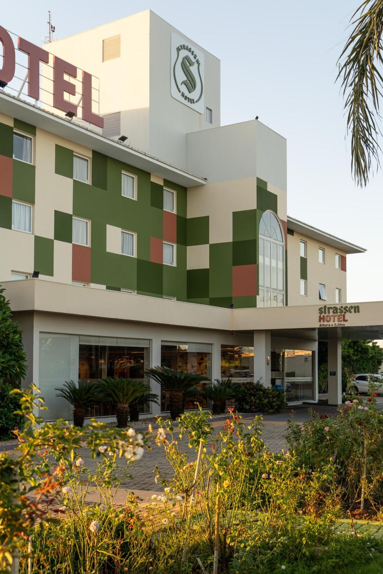 Strassen Hotel Goiânia Exterior foto